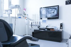 dental diagnostic imaging in dentist office
